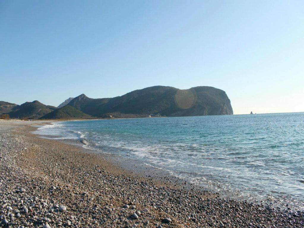 Apartments Galija Petrovac Buitenkant foto