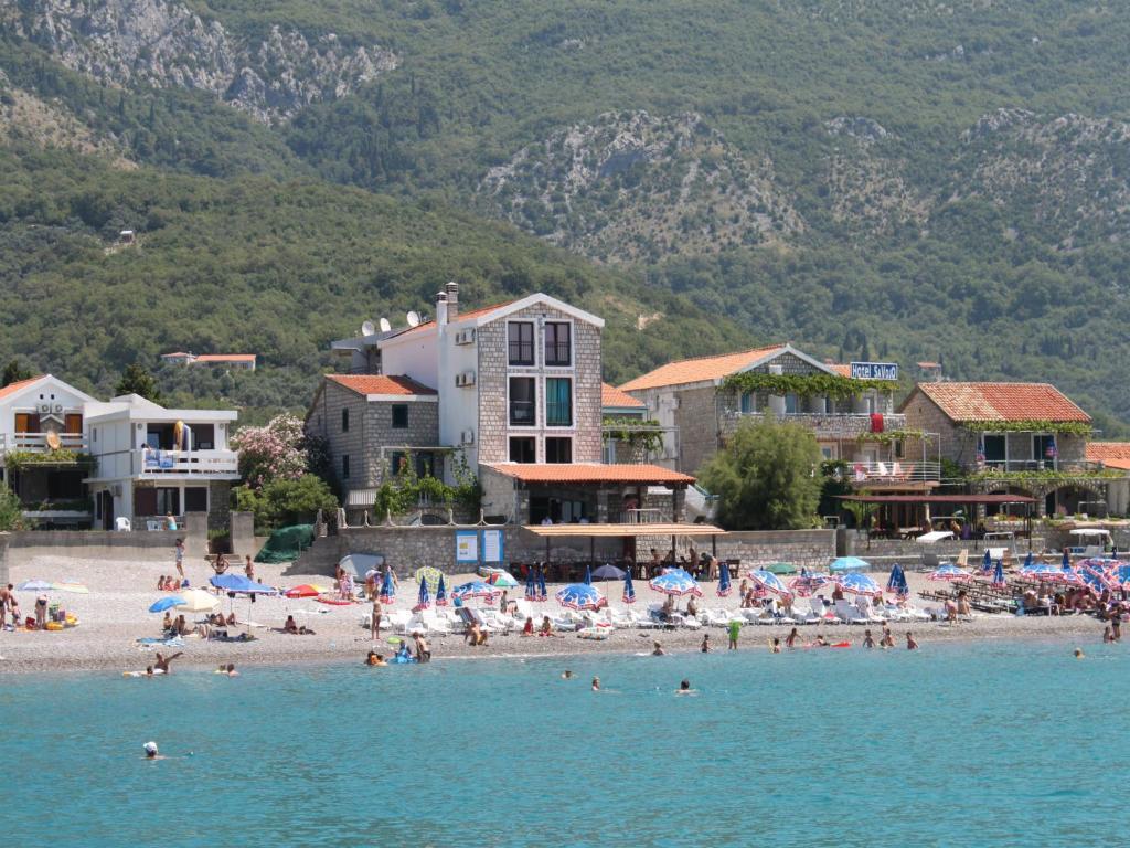 Apartments Galija Petrovac Buitenkant foto