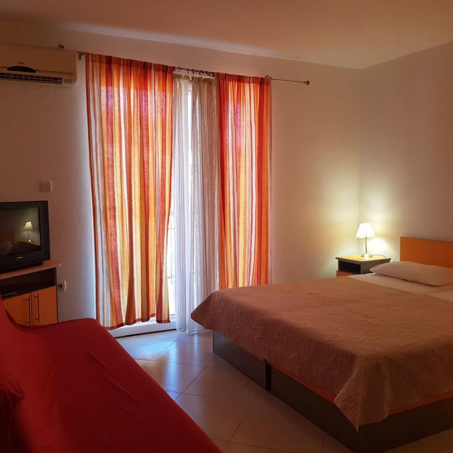 Apartments Galija Petrovac Buitenkant foto